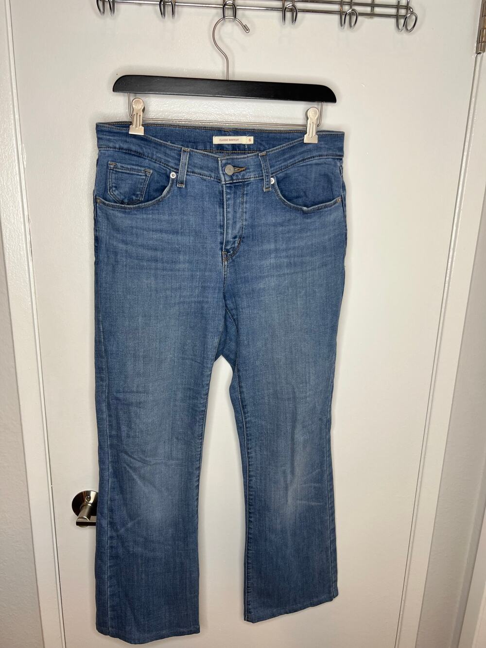 Levi's Women's Classic Bootcut Jeans Blue ~ Size 6M (32x29)